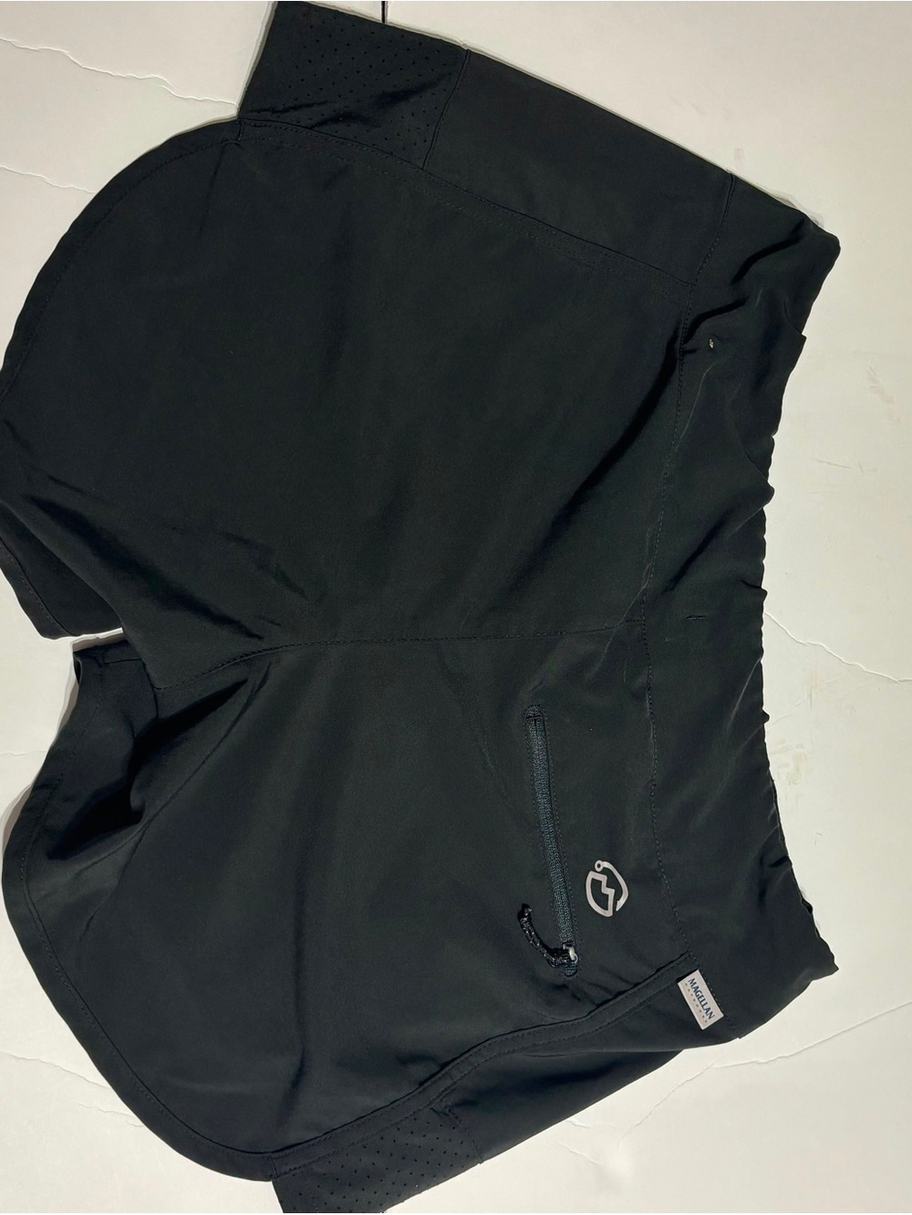 Black outdoor activewear Shorts with Zip Pocket
